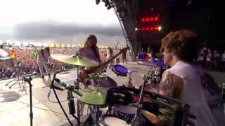 HAIM  Oh Well Fleetwood Mac cover  Live at Glastonbury 2014 [upl. by Nybor]