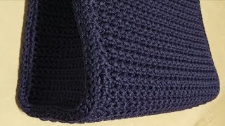 Tutorial  Come cucire i laterali ad una borsa uncinetto  Crochet [upl. by Schmidt]