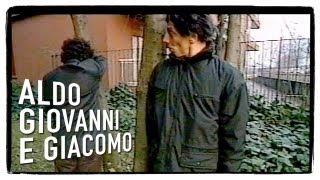 Il nascondino  Gli Svizzeri di Aldo Giovanni e Giacomo [upl. by Sinnod73]