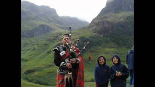 Scotland and Bagpipes  Schottland und Dudelsack [upl. by Llywellyn964]