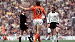 Johan Cruyff Las Mejores Jugadas De Un Genio [upl. by Shult181]